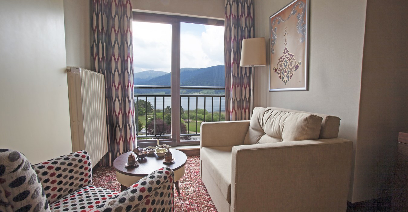 Suite Room with Lake View | Abant Palace Hotel