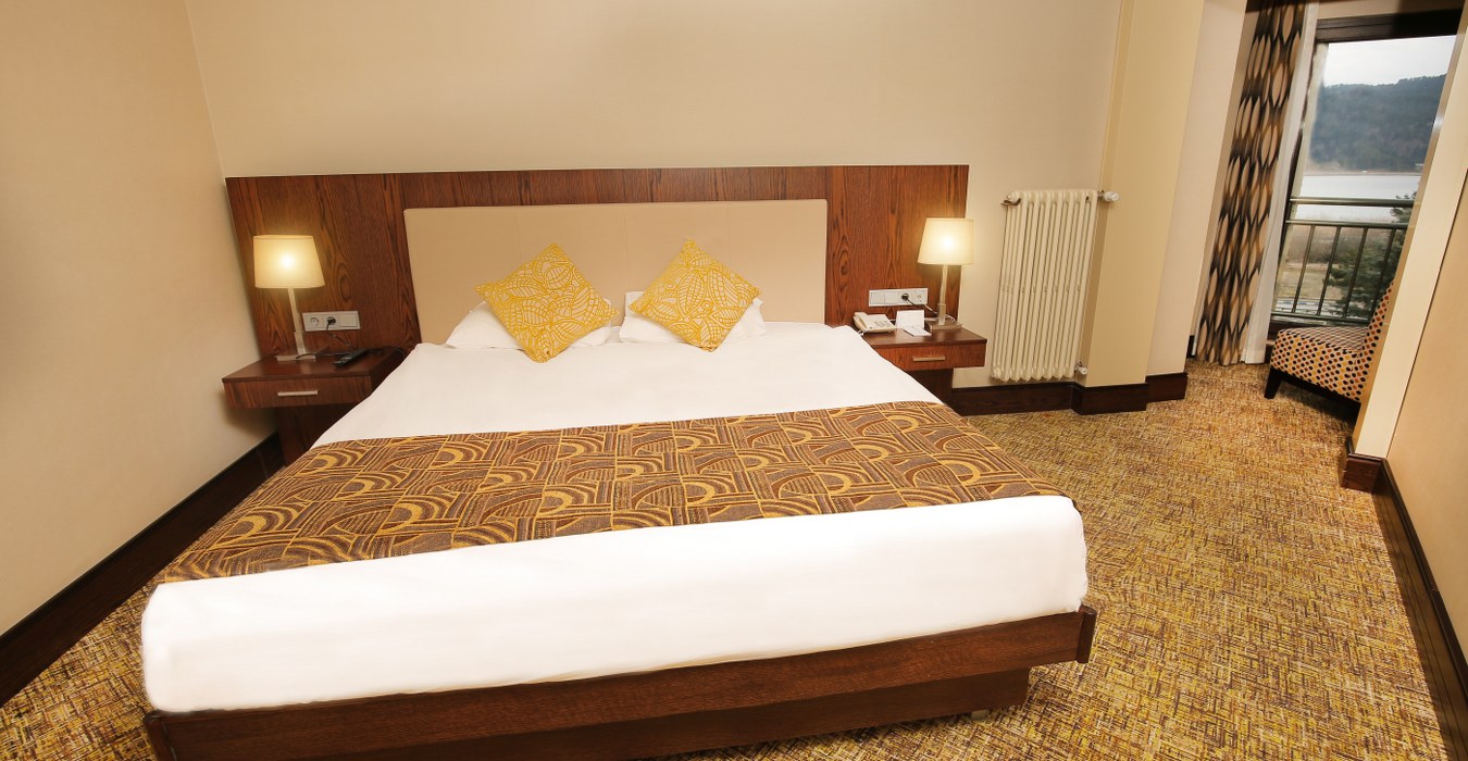 Suite Room with Lake View | Abant Palace Hotel
