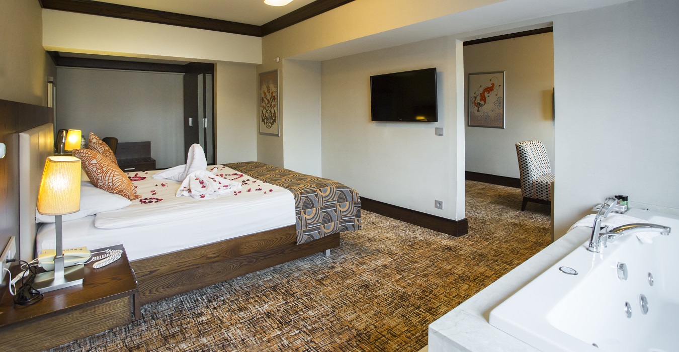 Honeymoon Suite | Abant Palace Hotel