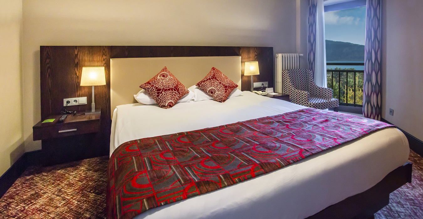 Suite Room with Lake View | Abant Palace Hotel