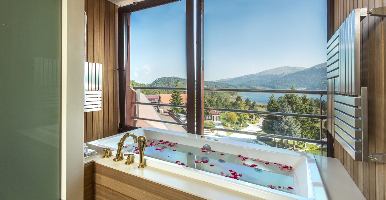 King Suite with Spa Bath | Abant Palace Hotel