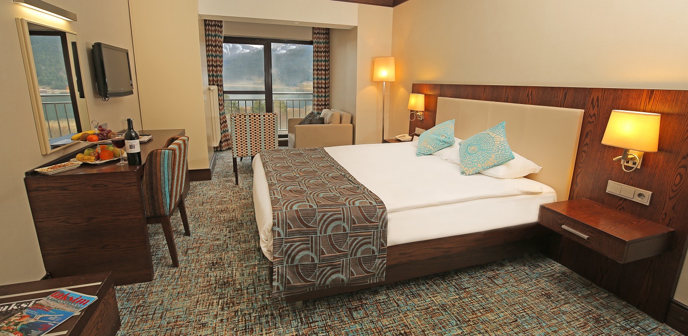 Standard Double or Twin Room with Lake View | Abant Palace Hotel