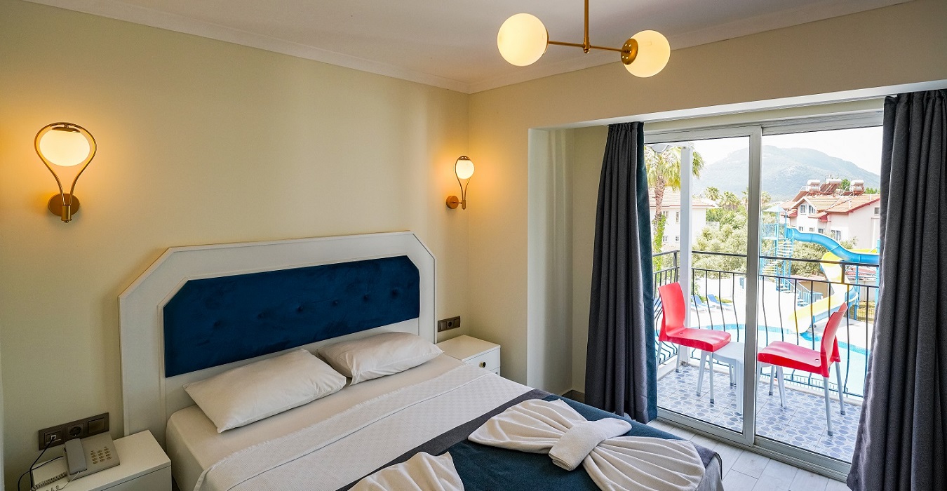 Suit Havuz Manzaralı | Blue Pearl Club