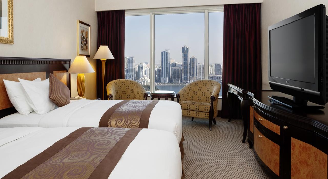 Superior Twin Room | Corniche Hotel Sharjah