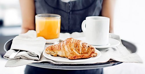 1528024396_roomservice_15.jpg