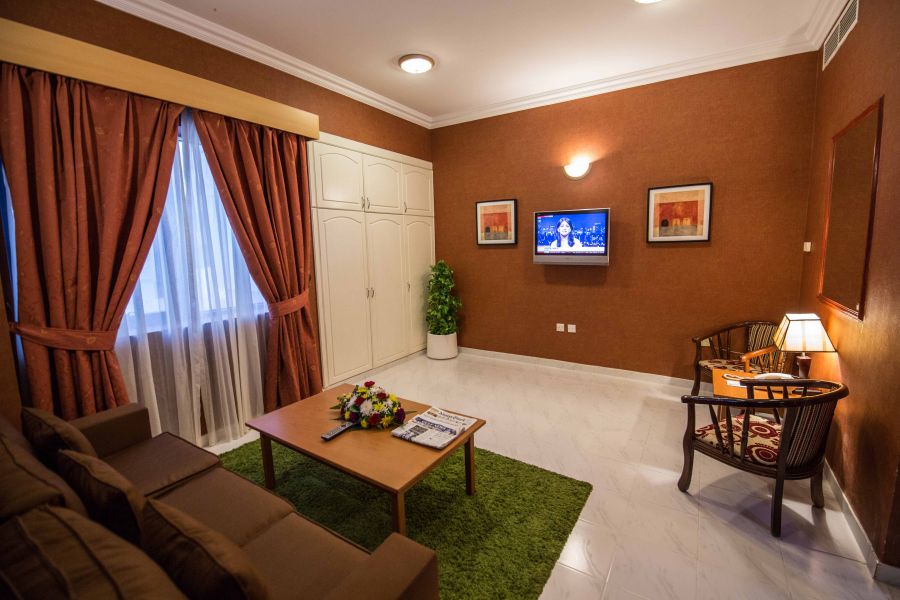 LIVING-ROOM-OF-1-BR-(3).jpg