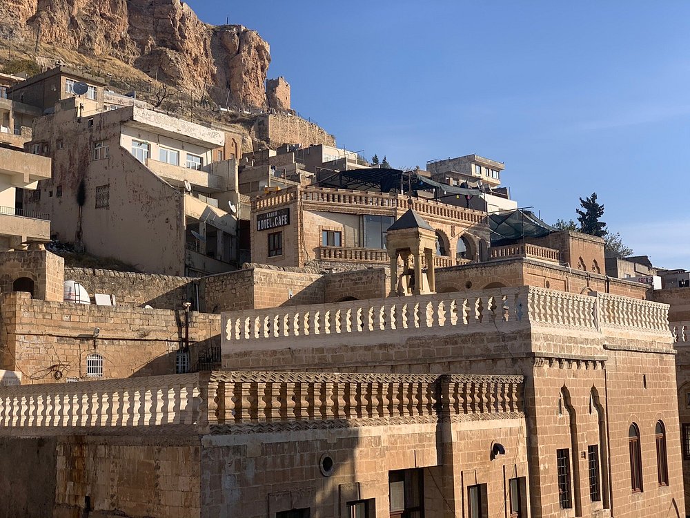Deyrulzafaran Manastırı