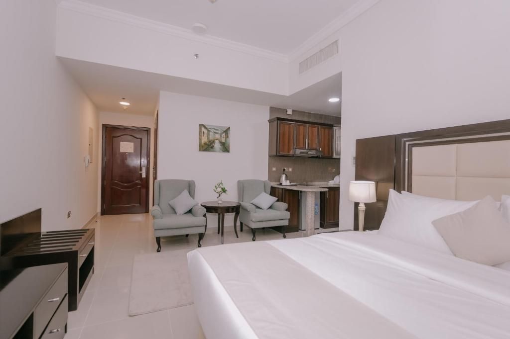 Deluxe Studio Apartment