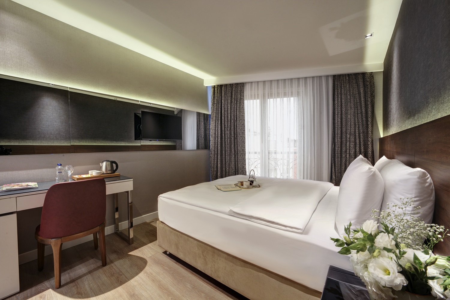 Standard Double or Twin Room Image 2