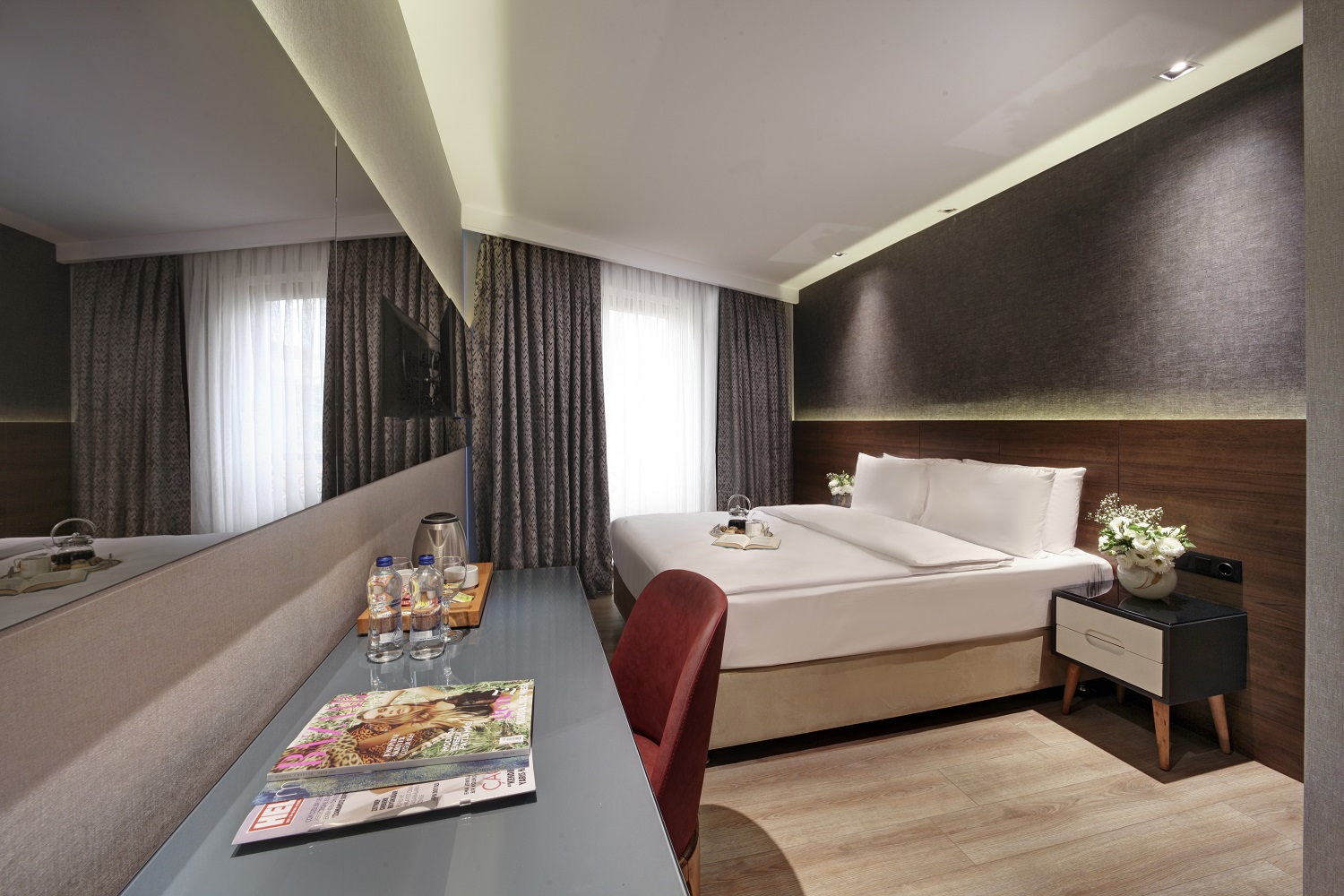 Standard Double or Twin Room Image 3