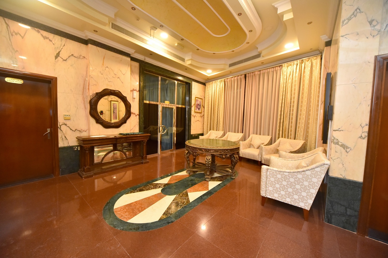 Al Khan Corniche Road, Al Khan, Sharjah, UAE